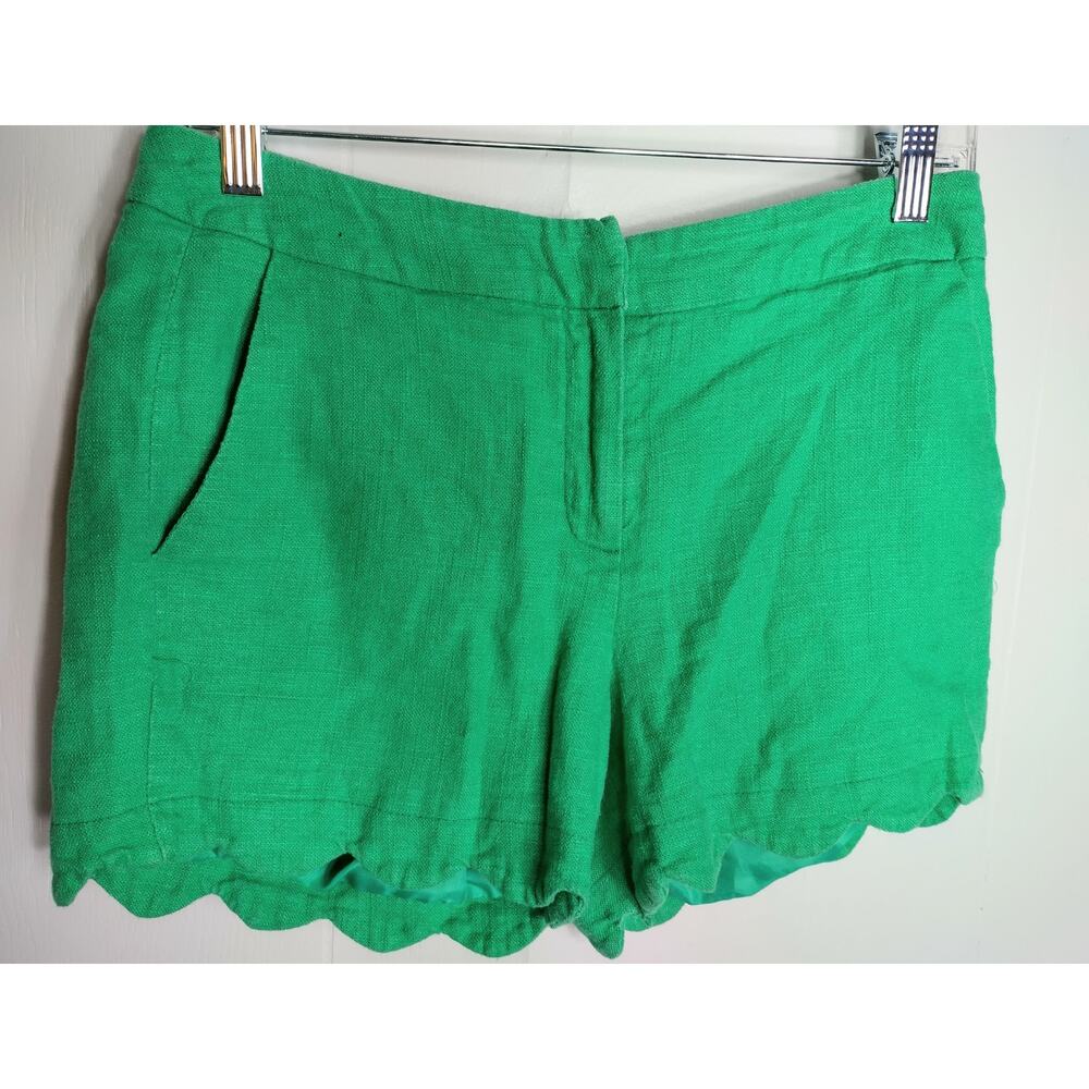 ALICE COLLECTION LINEN SCALLOPED GREEN SHORTS WOMEN